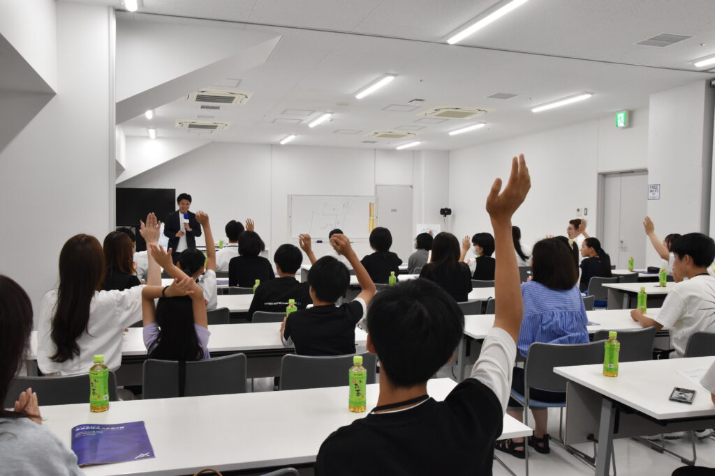 6月のワークショップ、あおばなの様子です。